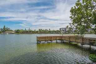 3845 Lake Bayshore Dr, Bradenton, FL 34205 - Photo 33