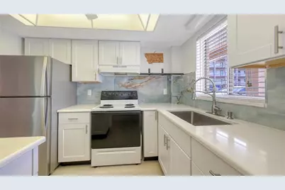 3845 Lake Bayshore Drive #F103, Bradenton, FL 34205 - Photo 7