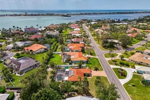 403 Picasso Dr, Nokomis, FL 34275 - Photo 3