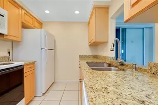 595 Circlewood Dr, Venice, FL 34293 - Photo 13