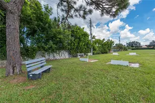 595 Circlewood Dr, Venice, FL 34293 - Photo 57