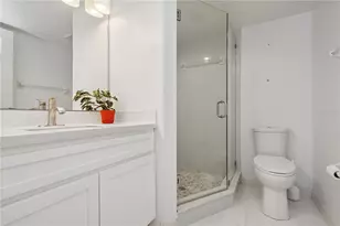 930 Capri Isles Blvd, Venice, FL 34292 - Photo 19