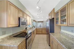 120 Villa Dr, Osprey, FL 34229 - Photo 23