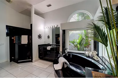 181 S Auburn Road, Venice, FL 34292 - Photo 33