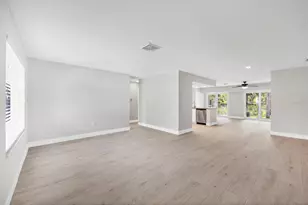 140 Hermes Rd, Venice, FL 34293 - Photo 15