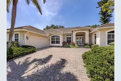 2022 Calusa Lakes Blvd, Nokomis, FL 34275 - Photo 3