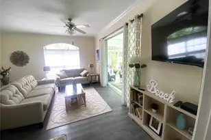 801 Gondola Park Dr, Venice, FL 34292 - Photo 9