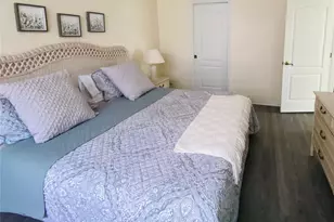 801 Gondola Park Dr, Venice, FL 34292 - Photo 11