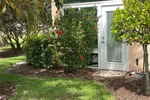 801 Gondola Park Dr, Venice, FL 34292 - Photo 15