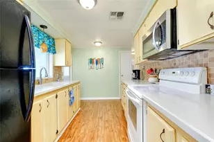 881 Grado Dr, Venice, FL 34285 - Photo 11