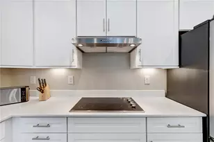 12584 Wellen Golf St, Venice, FL 34293 - Photo 15