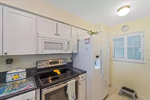 950 Tarpon Center Dr, Venice, FL 34285 - Photo 11