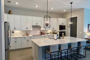 17577 Santorini Ct, Venice, FL 34293 - Photo 3