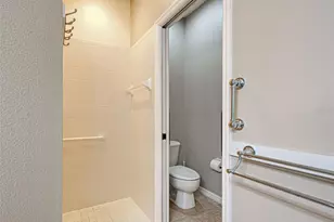 912 Barclay Ct, Venice, FL 34293 - Photo 29