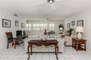 528 W Venice Ave, Venice, FL 34285 - Photo 13