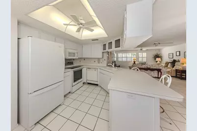 528 W Venice Avenue #1, Venice, FL 34285 - Photo 11