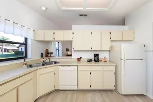 401 Curry St, Nokomis, FL 34275 - Photo 7