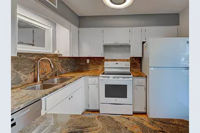 701 Barcelona Avenue #101, Venice, FL 34285 - Photo 27