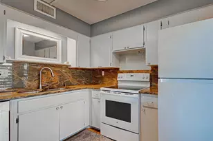 701 Barcelona Ave, Venice, FL 34285 - Photo 29