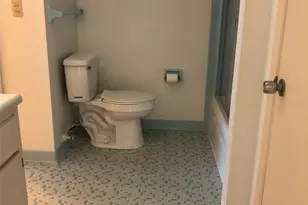 512 W Venice Ave, Venice, FL 34285 - Photo 13