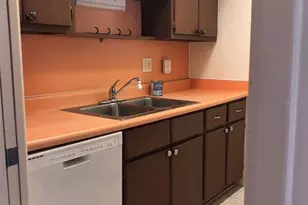 512 W Venice Ave, Venice, FL 34285 - Photo 5