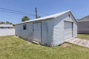 976 Euclid Rd, Venice, FL 34293 - Photo 29