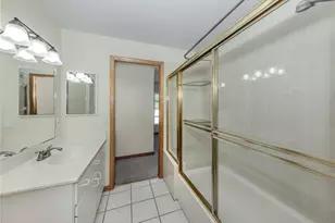 976 Euclid Rd, Venice, FL 34293 - Photo 19