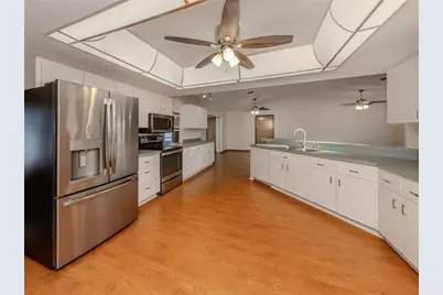 976 Euclid Road, Venice, FL 34293 - Photo 9