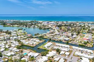 608 Fair Winds Dr, Nokomis, FL 34275 - Photo 53