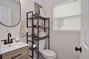 3340 Webber St, Sarasota, FL 34239 - Photo 23