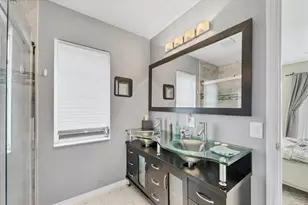 2445 Apache St, Sarasota, FL 34231 - Photo 21