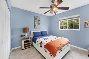 2445 Apache St, Sarasota, FL 34231 - Photo 31