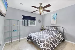 2445 Apache St, Sarasota, FL 34231 - Photo 29