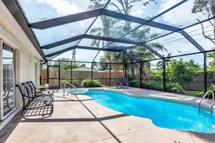 2445 Apache St, Sarasota, FL 34231 - Photo 3