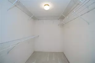 519 Catalina Isles Cir, Venice, FL 34292 - Photo 37