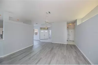 519 Catalina Isles Circle, Venice, FL 34292 - Photo 11