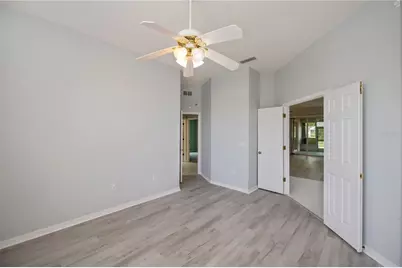 519 Catalina Isles Circle, Venice, FL 34292 - Photo 23