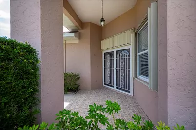 519 Catalina Isles Circle, Venice, FL 34292 - Photo 7