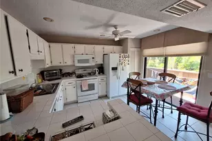 1697 Brookhouse Cir, Sarasota, FL 34231 - Photo 5
