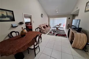 1697 Brookhouse Cir, Sarasota, FL 34231 - Photo 3