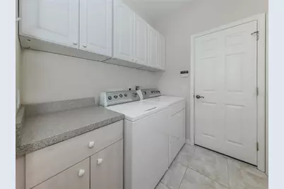 2928 Seasons Boulevard, Sarasota, FL 34240 - Photo 17