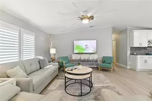 38 Plumosa Dr, Venice, FL 34285 - Photo 11