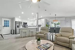 38 Plumosa Dr, Venice, FL 34285 - Photo 13