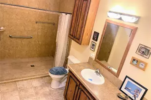 660 N Green Cir, Venice, FL 34285 - Photo 15