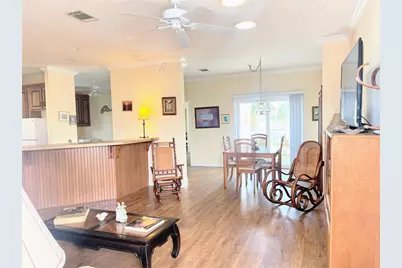 660 N Green Circle, Venice, FL 34285 - Photo 3