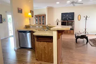 660 N Green Cir, Venice, FL 34285 - Photo 11