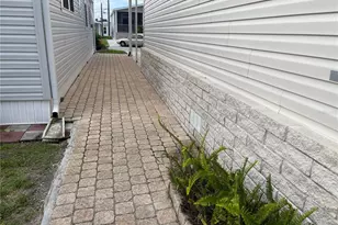 660 N Green Cir, Venice, FL 34285 - Photo 19