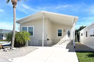 660 N Green Cir, Venice, FL 34285 - Photo 1