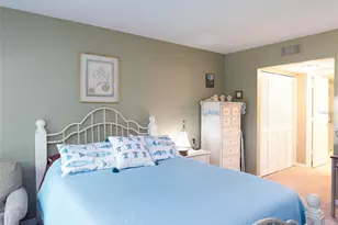 1554 Tallywood Dr, Sarasota, FL 34237 - Photo 11