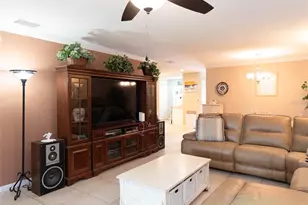 1554 Tallywood Dr, Sarasota, FL 34237 - Photo 9